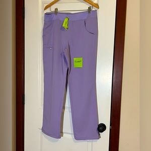 Womens medium Kade cargo scrub pants -lavender